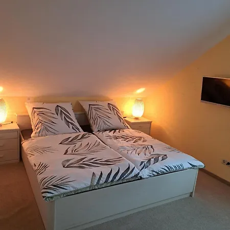 Relax Seenaehe Zum Kulkwitzer アパート