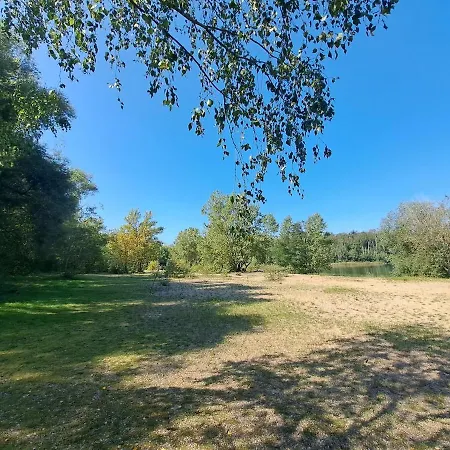 Relax Seenaehe Zum Kulkwitzer アパート *